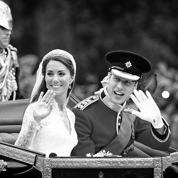 Gioielli per un anniversario di matrimonio Royal